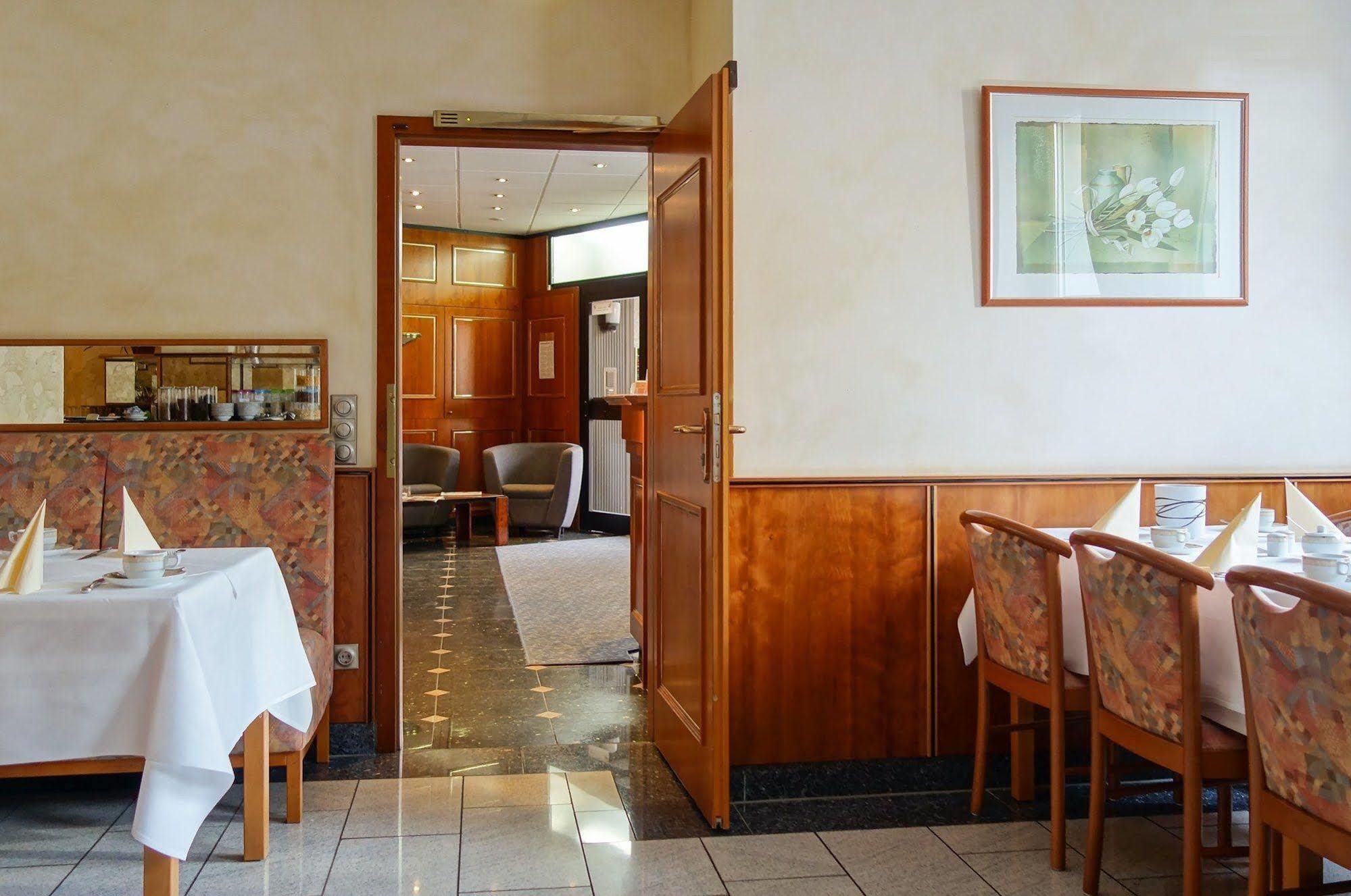Hotel Ilbertz Garni Cologne Exterior photo