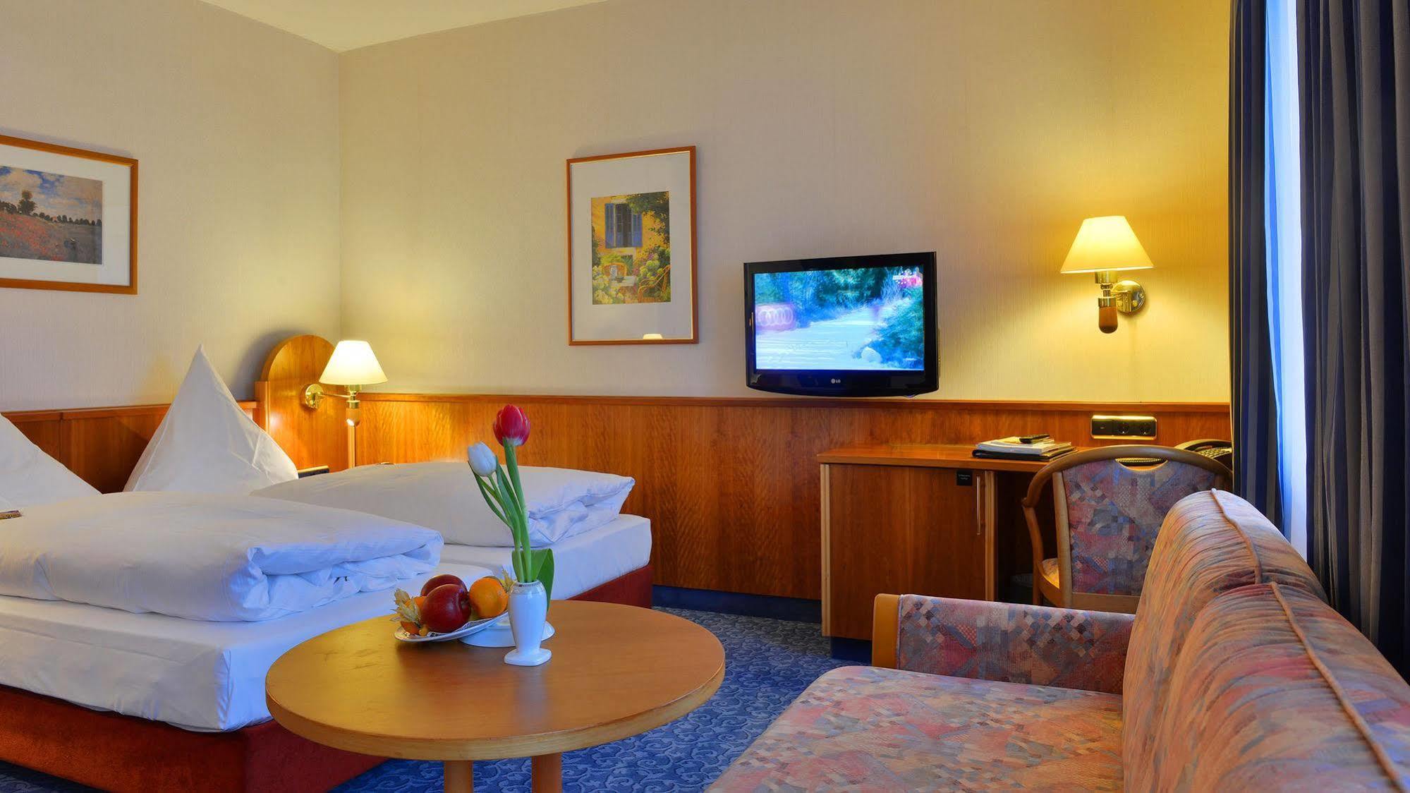 Hotel Ilbertz Garni Cologne Exterior photo
