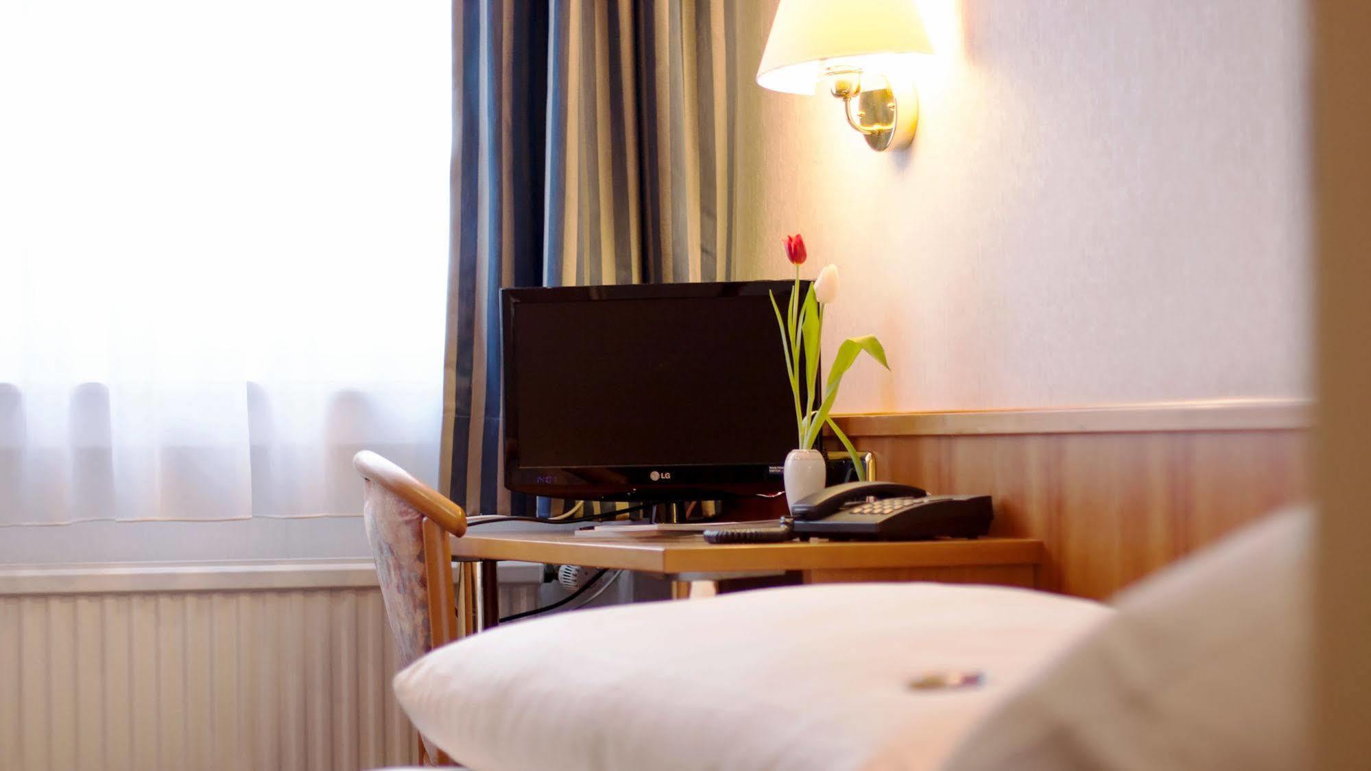 Hotel Ilbertz Garni Cologne Exterior photo